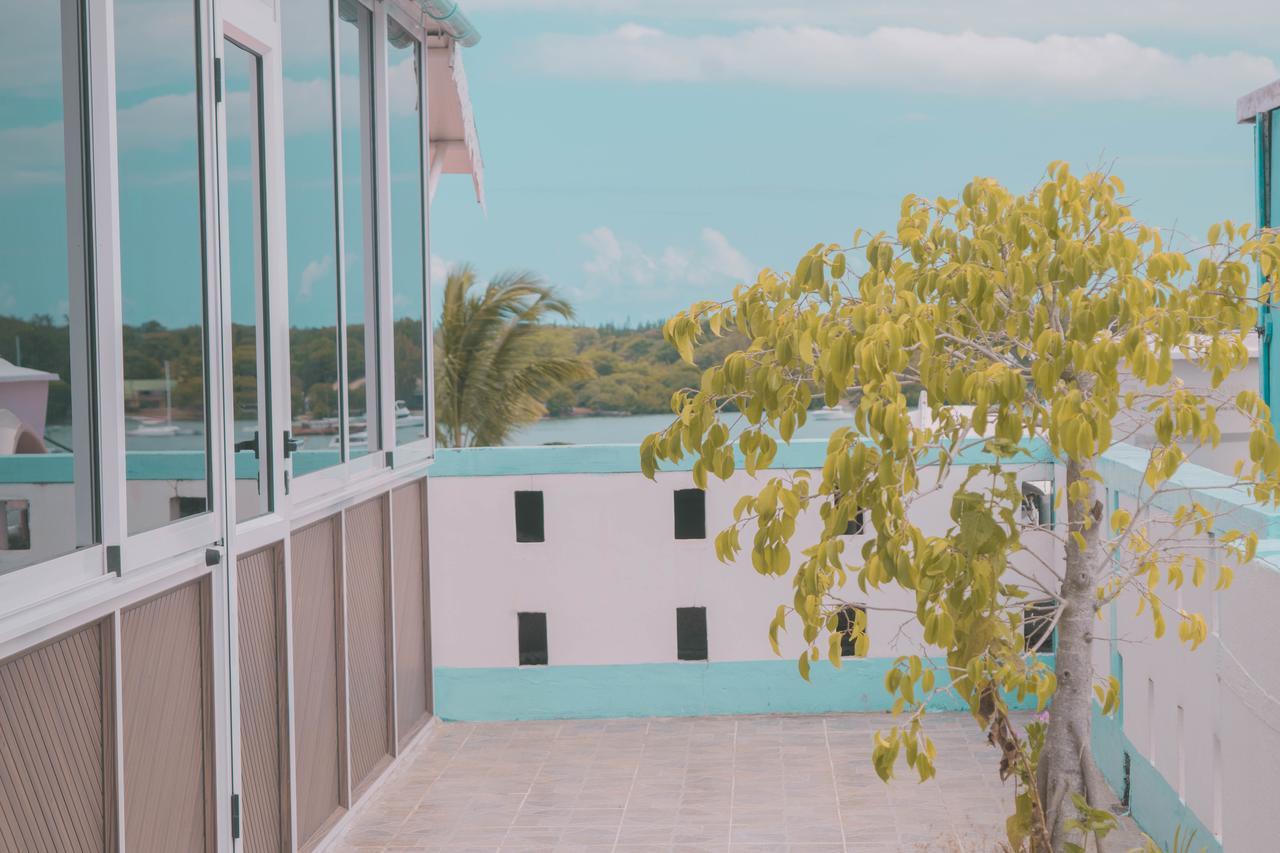 Chez Tino Bed & Breakfast Trou d'Eau Douce Ngoại thất bức ảnh